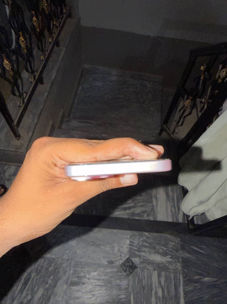 Apple iPhone 15 plus 1