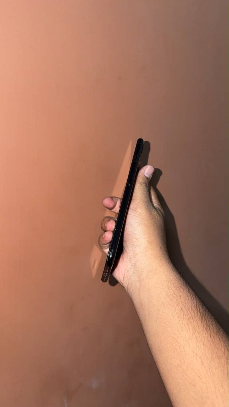 Apple iPhone 7 Plus 2