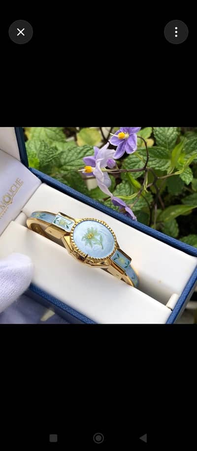 André mouche watch