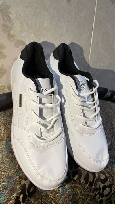 Imported sneakers 44 size only
