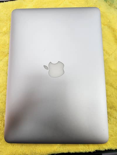 Macbook Pro 2014 8/256 For Sale