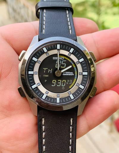 Seiko+Ignition+SBHL005+watch+featuring+a+1/1000+second+chronograph