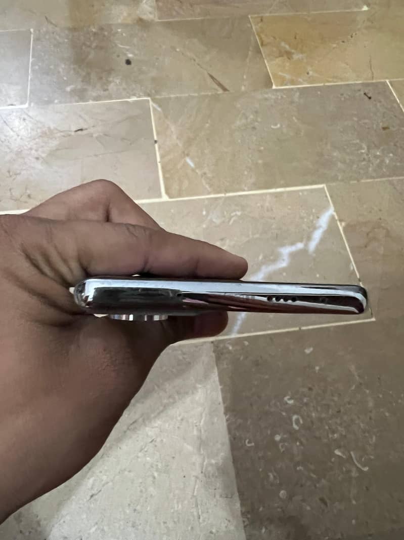 Tecno CAMON 40 Pro 1