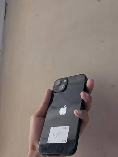 Apple iPhone 13