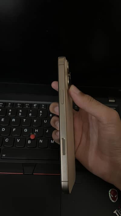 Apple iPhone 16 Pro Max