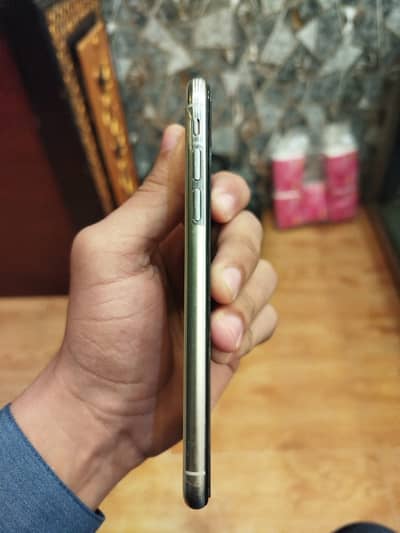 Apple iPhone XS