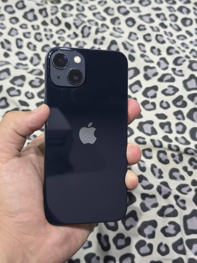 Apple iPhone 13 1