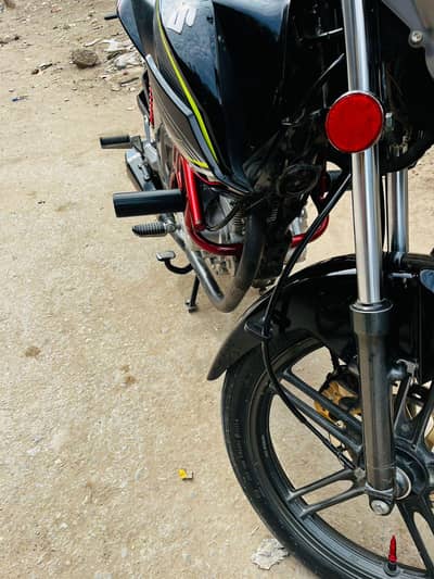 Suzuki Gixxer 125