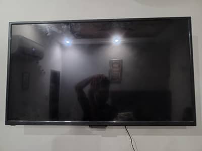 Sumsung 40 inch  LCD urgent sale contact me 03244826615