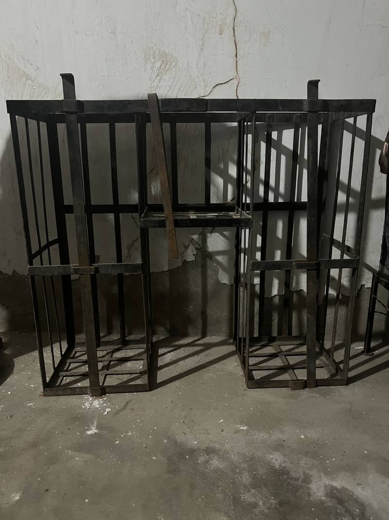 Eggs stand 0