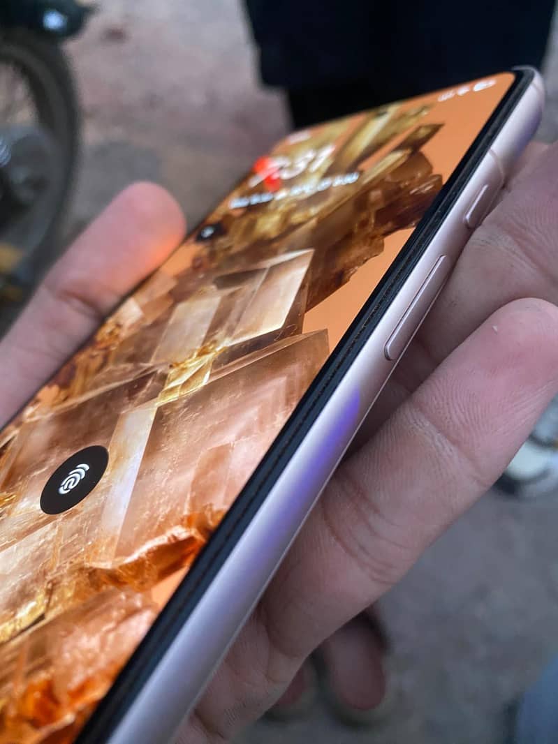 Google pixel 8 1