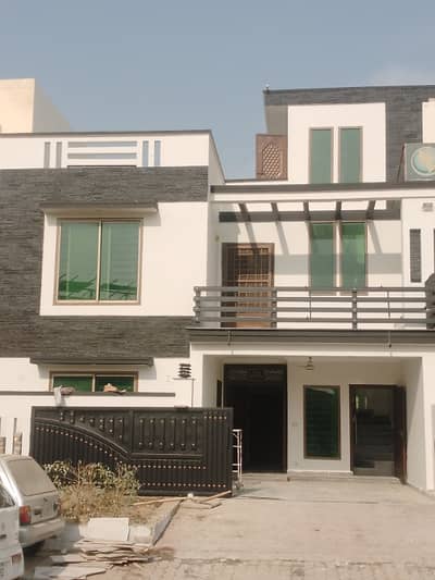 8 marla ground portion for rent
