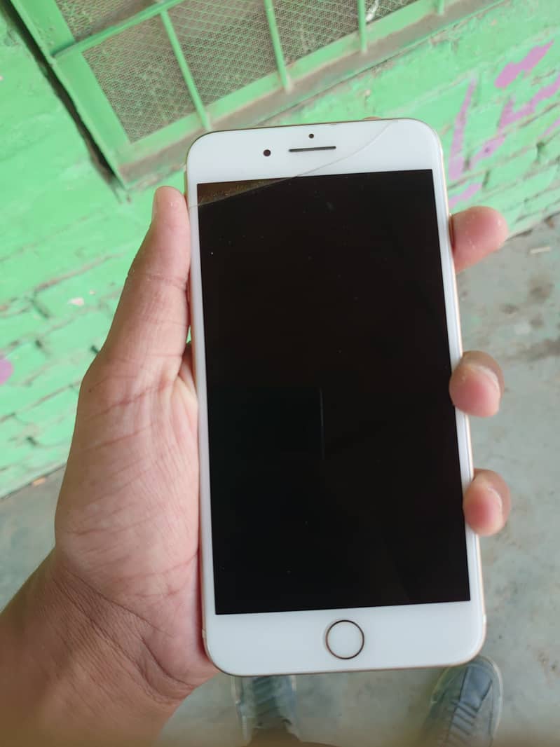 Apple iPhone 7 Plus 0
