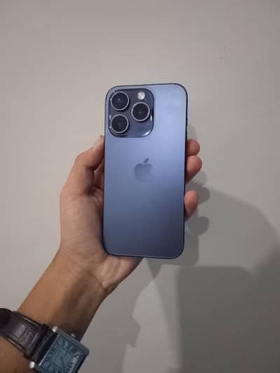 IPHONE 15 PRO JV