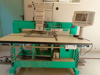 Embroidery Machine Single Head 9 needles Condition 9/10