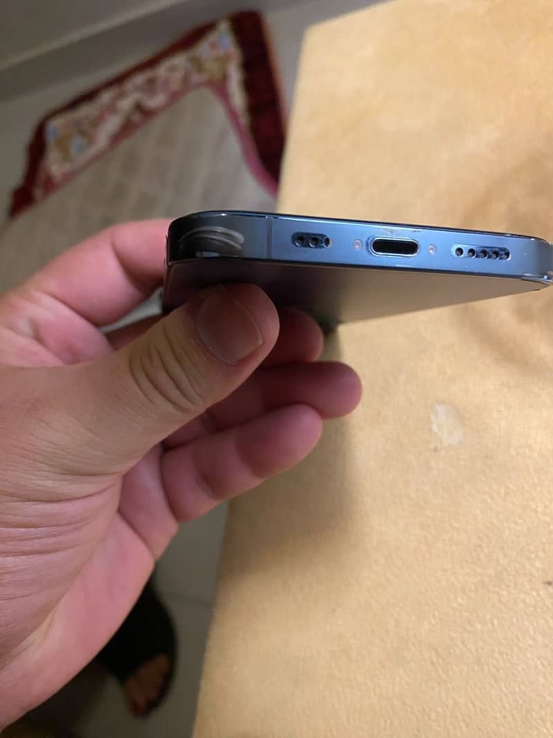 iPhone 12 Pro 1