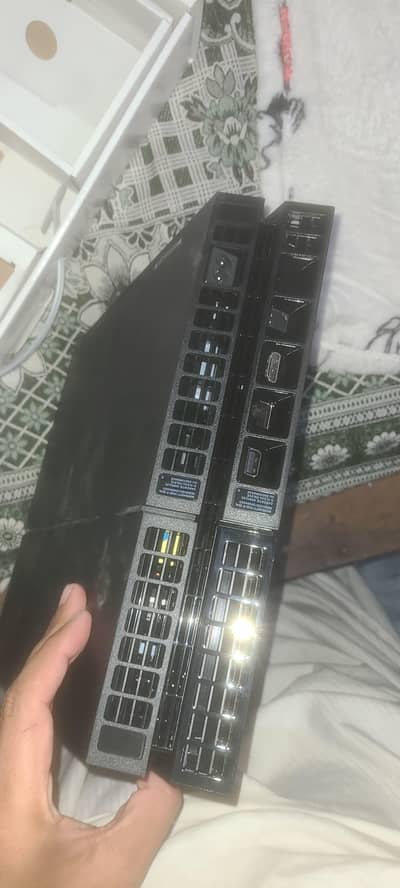 PS4 new console imported from OMAN- whats app only