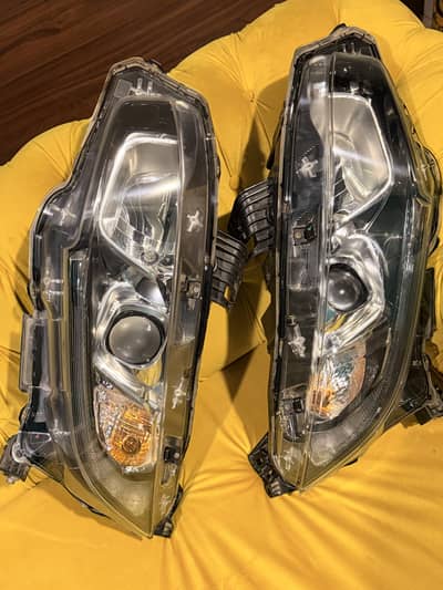 Honda Civic Genuine Headlights 2018