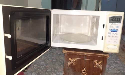 Dawlance Microwave Oven for Sale