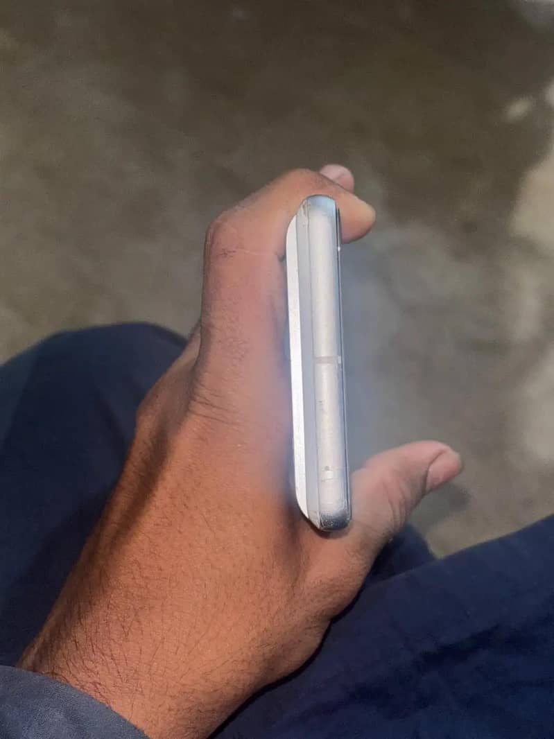 Google Pixel 7 3