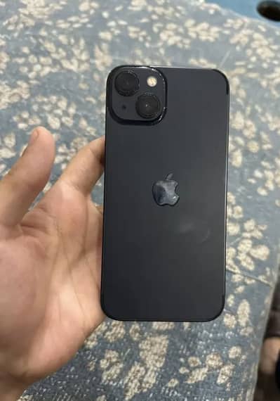 Apple iPhone 13