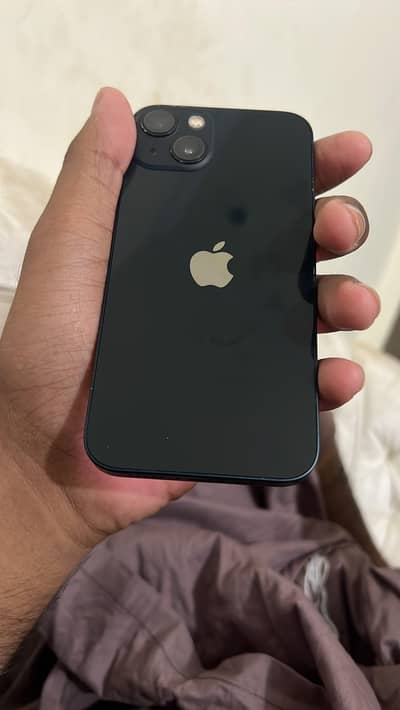 Apple iPhone 13