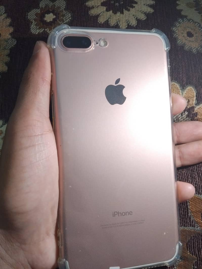 Apple iPhone 7 Plus 1