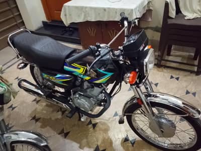 Honda 125 Black color 2026 Model