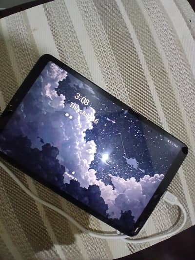 samsung a7 lite best condition screen little broken but work fine