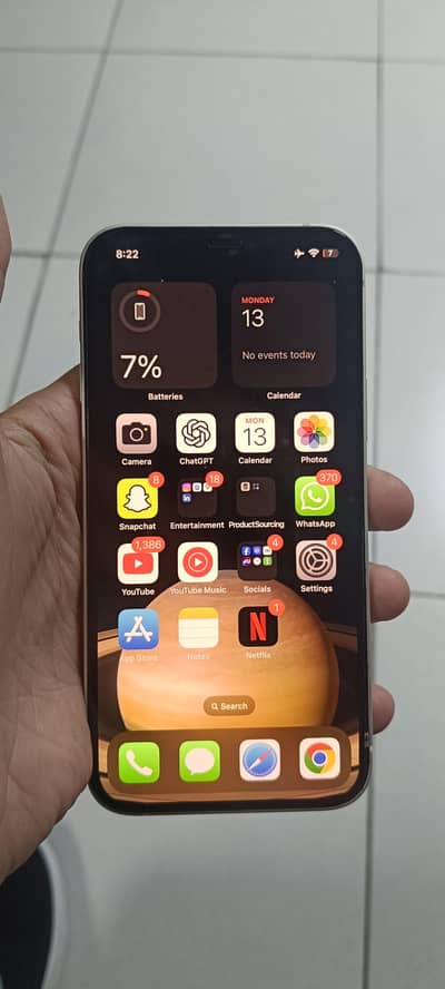 Apple iPhone 12