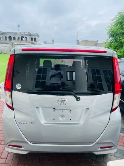 Toyota Roomy 2022