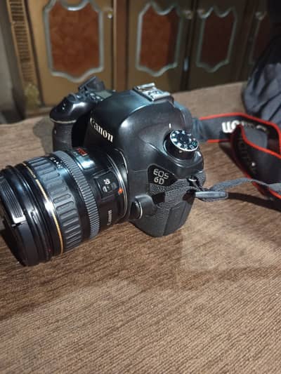 Canon EOS 6D DSLR with 24-85mm lens