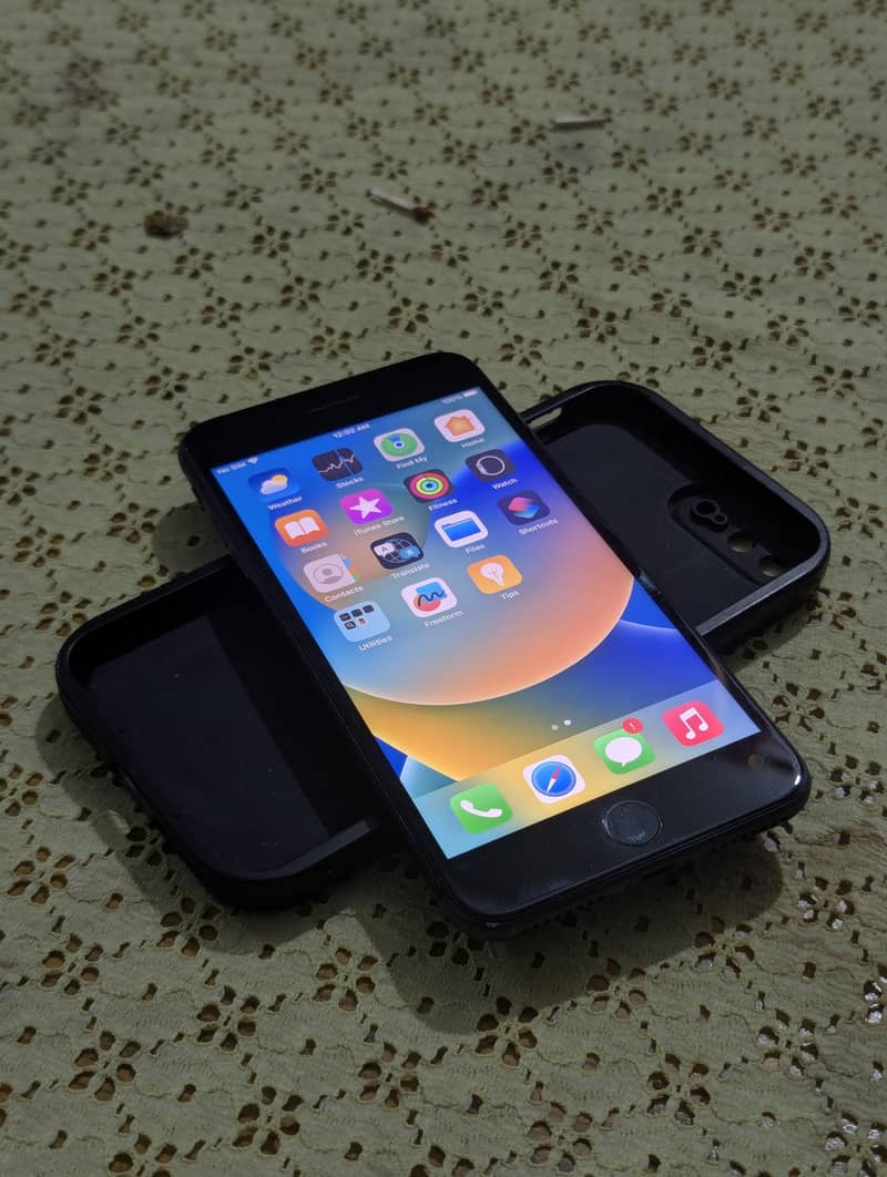 Apple iPhone 8 Plus 2
