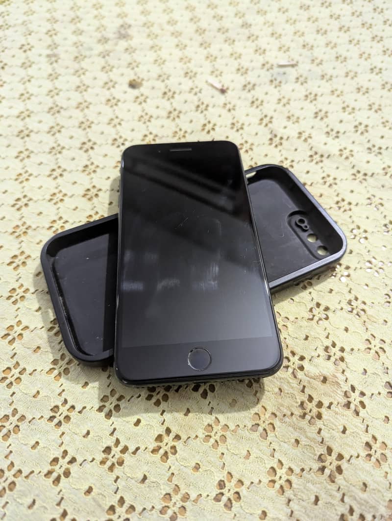 Apple iPhone 8 Plus 9