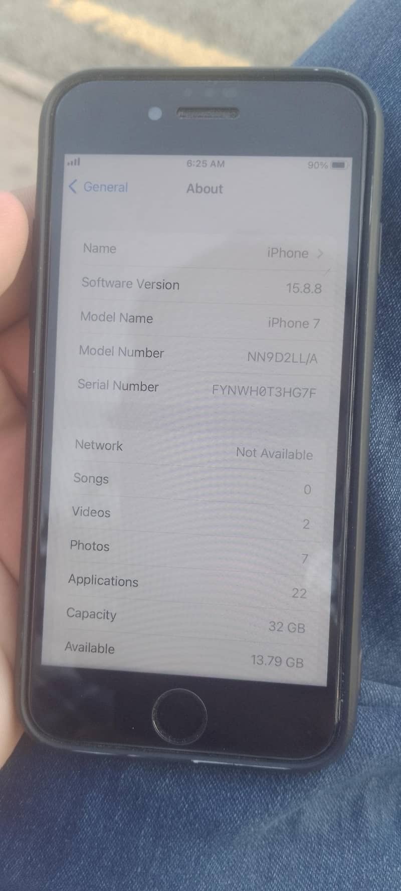 Apple iPhone 7 2