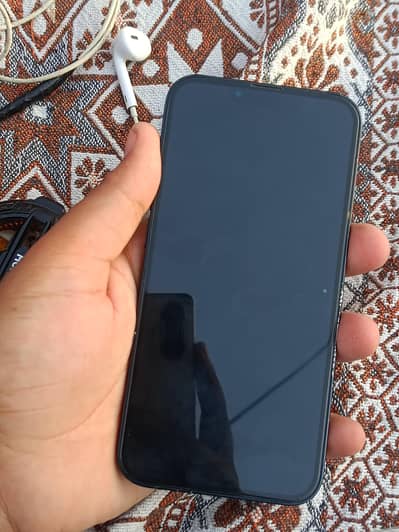 Apple iPhone 13