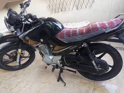 Yamaha YBR G 2026 Black