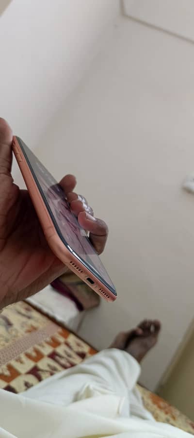 Apple iPhone XR
