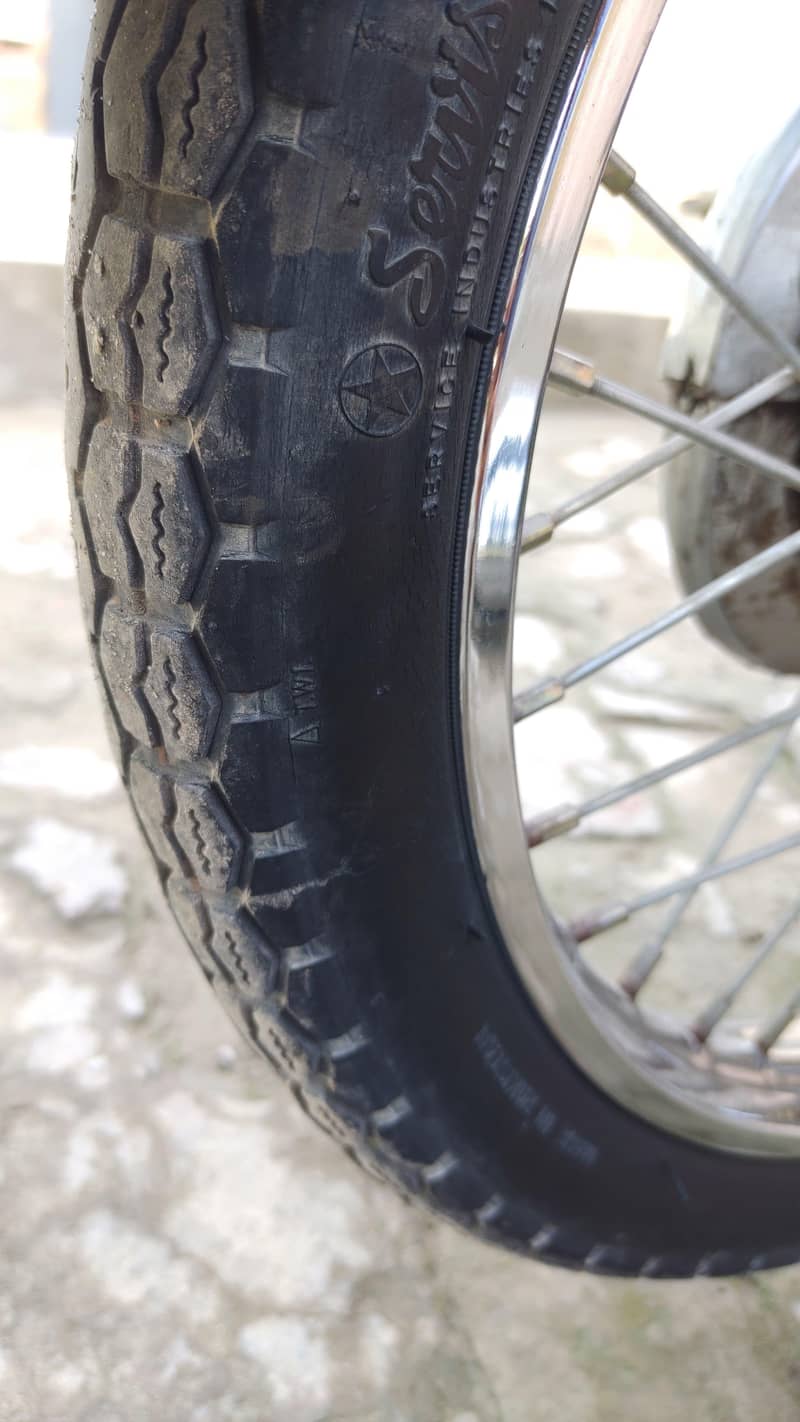 CD 70 2005 6