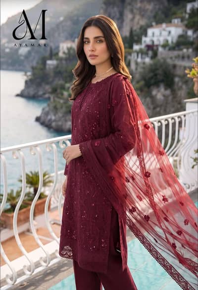 Beautiful Embroided 3 piece Lawn dresses