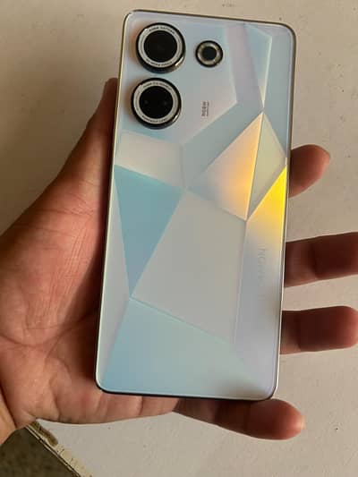 Tecno CAMON 20