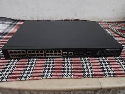 Poe 24 port switch aluha dhawa