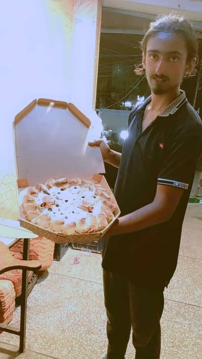 im a professional pizza fast food chef looking for a day time job