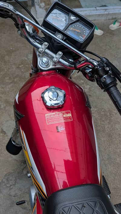 Honda 125 Just like New Bike