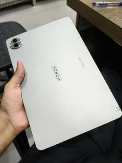 Honor Pad 10 8 + 8 / 256gb in new condition