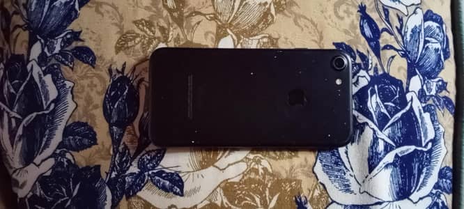 Apple iPhone 7