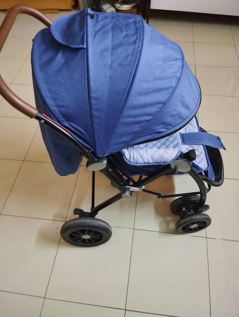 Pram & Walker 2