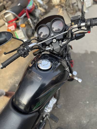 Honda CB125F
