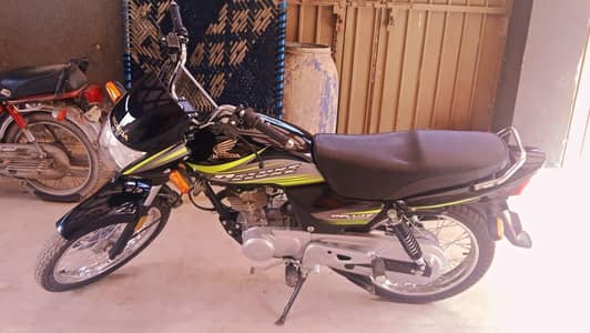 Honda CG 125 Deluxe (2019) total genuine condition