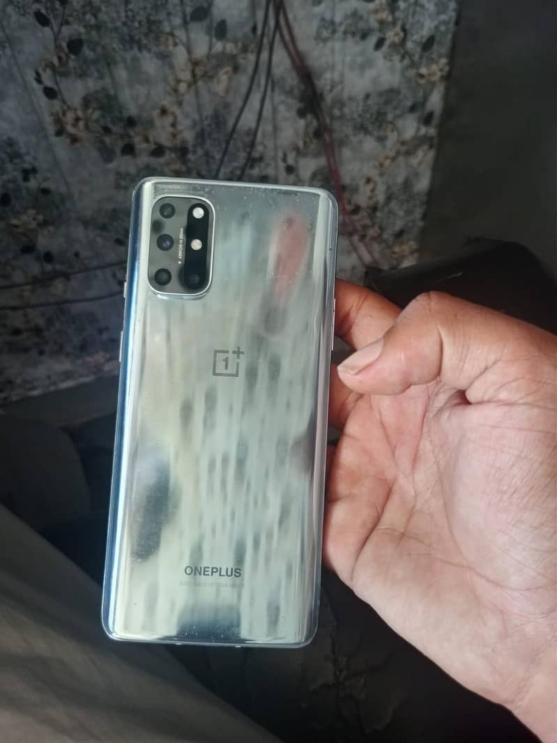 One Plus 8T 0